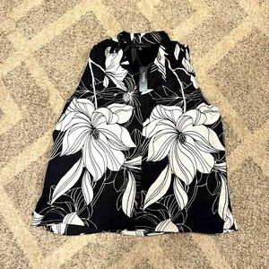 Women’s blouse XL White House black market new with tags